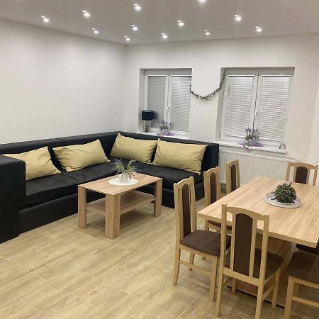 Květinové apartmány u Jordů Marenice Exterior foto